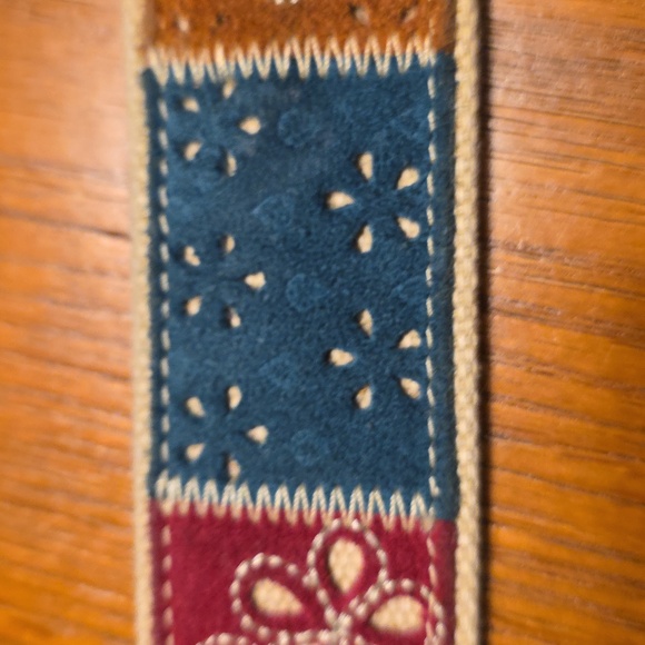 Fossil Vintage Patchwork Suede Boho Belt with Silver Buckle 32" - 36" Waist - Picture 15 of 16